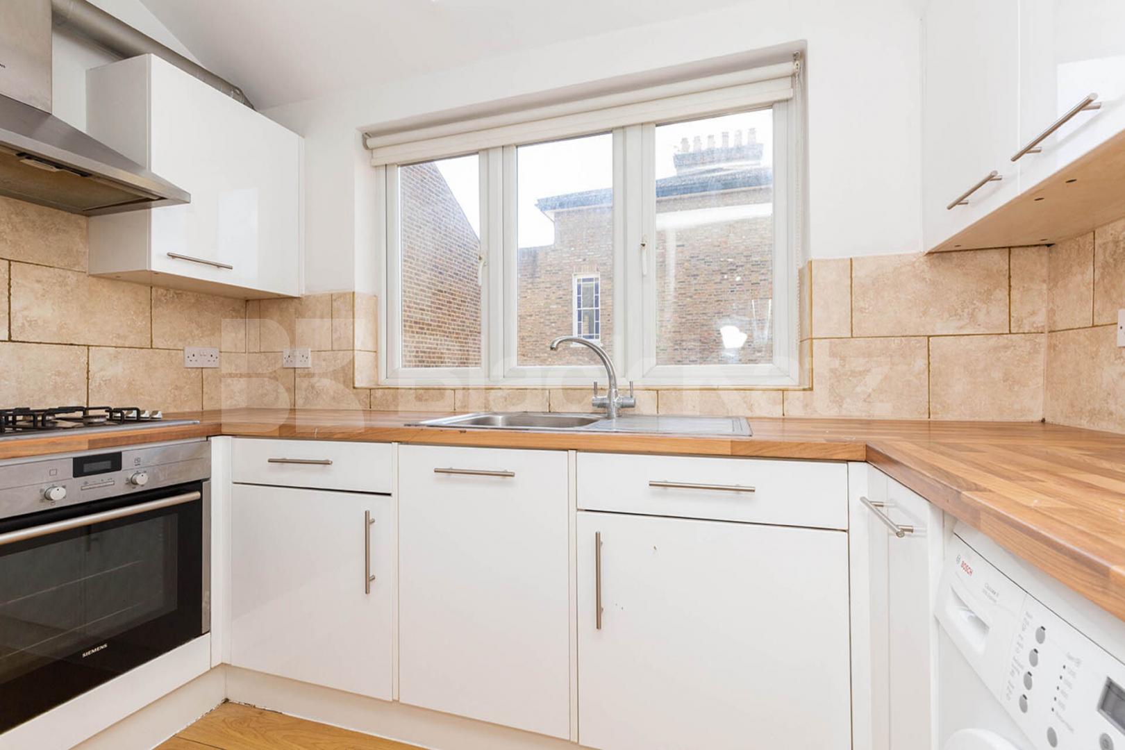 Located off the high street a 1 bedroom property close to Arsenal Station Mountgrove Road, Highbury